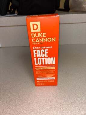 Duke Cannon Daily Defense Face Lotion SPF 32 Mineral Sunscreen 3 fl oz